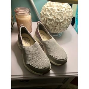 Woman’s RYKA Sky Walk Chill slip on sneakers sz 7.5 NEW